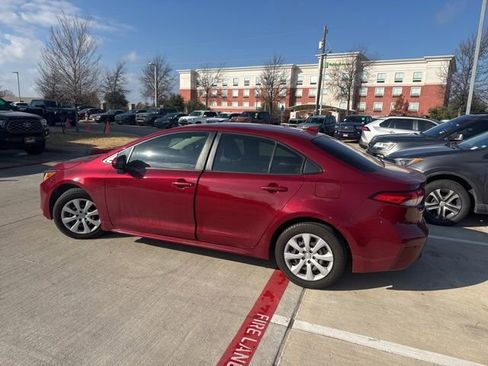 Certified 2022 Toyota Corolla LE w/ Carpet Mat Package (TMS) image 5