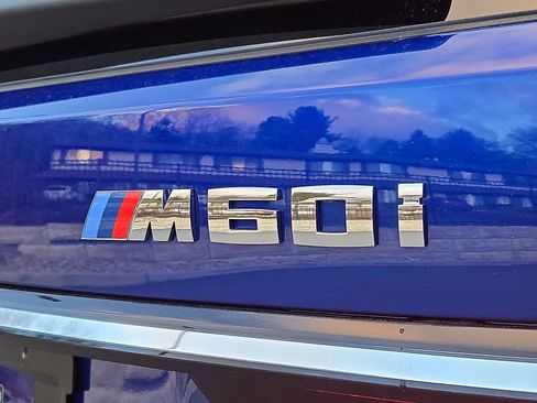 Used 2024 BMW X7 M60i w/ Executive Package image 32