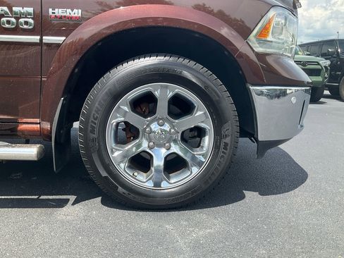 Used 2015 RAM 1500 Laramie w/ Convenience Group AWD/4WD image 10