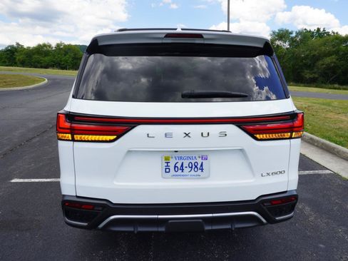 Used 2023 Lexus LX 600 F Sport w/ Accessory Package (Z1) AWD/4WD image 15