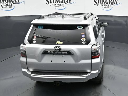 Used 2018 Toyota 4Runner TRD Off-Road Premium AWD/4WD image 23