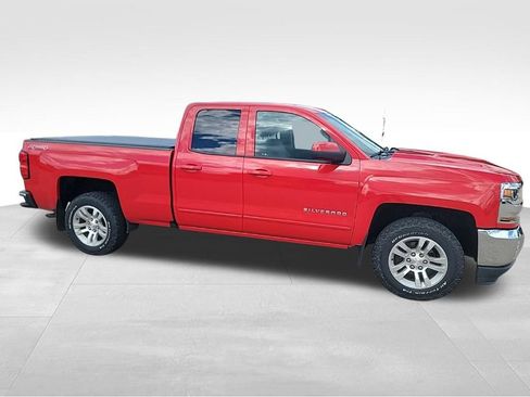 Used 2017 Chevrolet Silverado 1500 LT w/ All Star Edition AWD/4WD image 18
