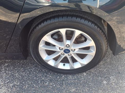 Used 2020 Ford Fusion SE FWD image 20