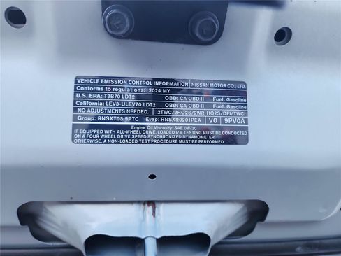 Used 2024 Nissan Pathfinder SV FWD image 11