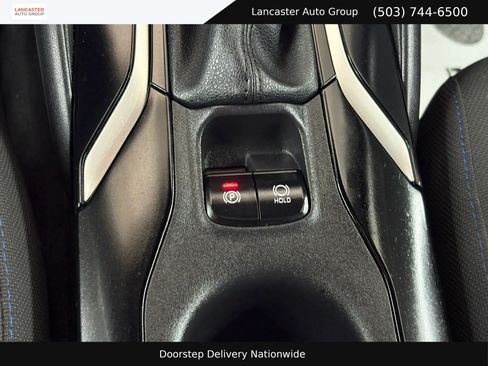 Used 2020 Toyota Corolla SE FWD image 18
