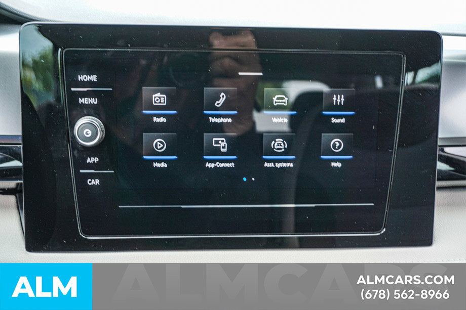 Used 2025 Volkswagen Taos S FWD image 32