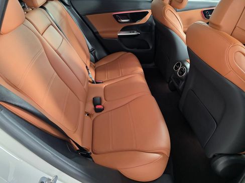 Certified 2025 Mercedes-Benz GLC 300 4MATIC image 23