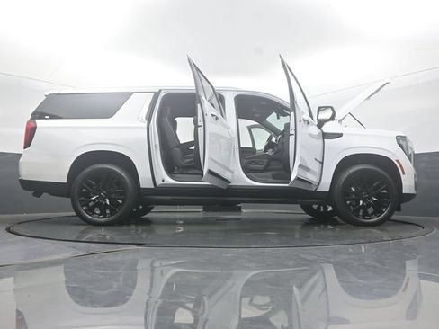 New 2026 GMC Yukon XL Elevation w/ Elevation Premium Package AWD/4WD image 64