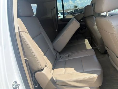 Used 2016 Chevrolet Suburban LT w/ Luxury Package RWD image 25