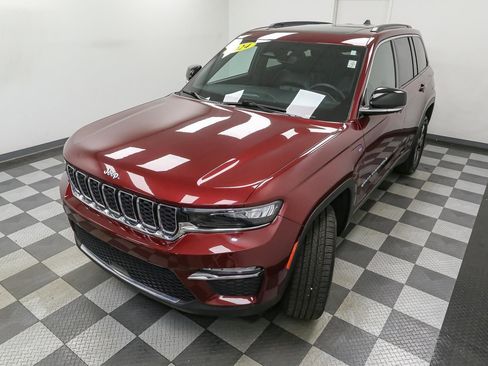 Used 2024 Jeep Grand Cherokee Limited 4xe AWD/4WD image 6