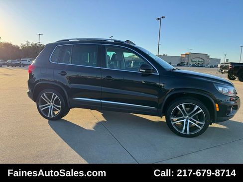 Used 2017 Volkswagen Tiguan SEL image 23