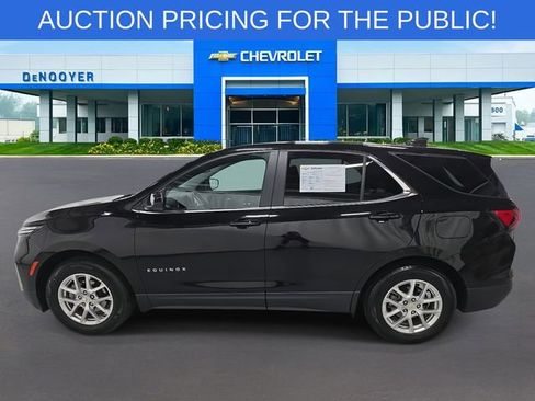 Used 2022 Chevrolet Equinox LT w/ LPO, Floor Liner Package image 8