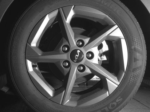 Used 2025 Kia K4 LXS image 14