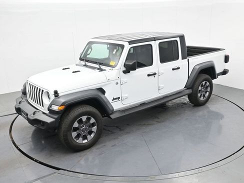 Used 2020 Jeep Gladiator Sport w/ Quick Order Package 24S AWD/4WD image 16