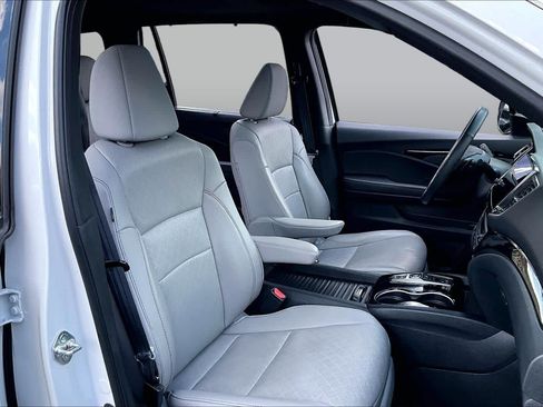 Used 2023 Honda Passport Elite image 9