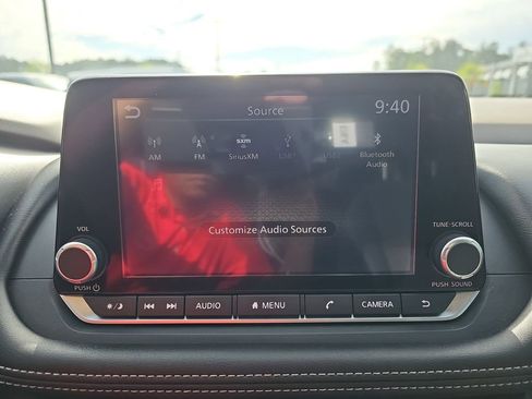 Used 2023 Nissan Rogue SV FWD image 25