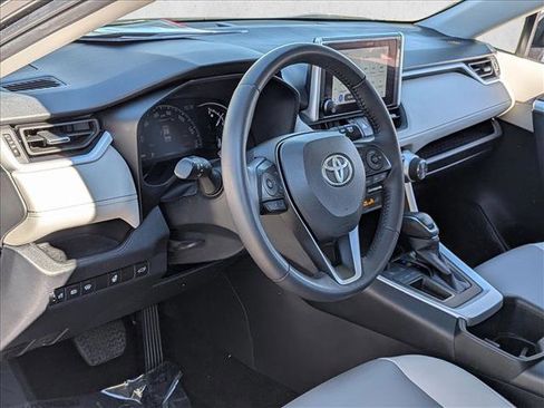 Used 2024 Toyota RAV4 XLE Premium image 10