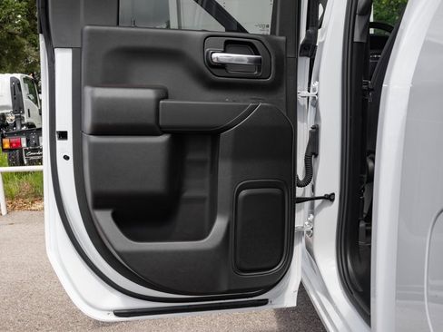 New 2024 GMC Sierra 3500 Pro w/ Convenience Package image 12