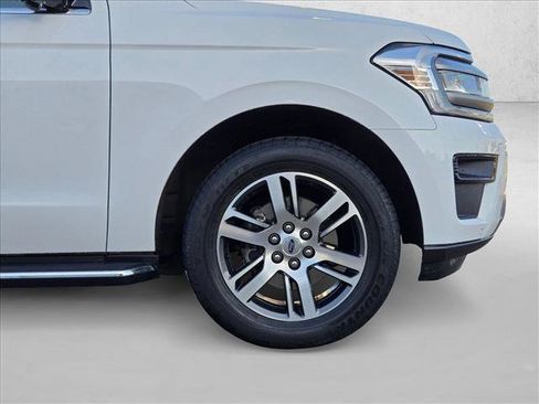 Used 2023 Ford Expedition XLT AWD/4WD image 15