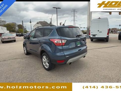 Used 2018 Ford Escape SE w/ SE Sync 3 Package AWD/4WD image 6