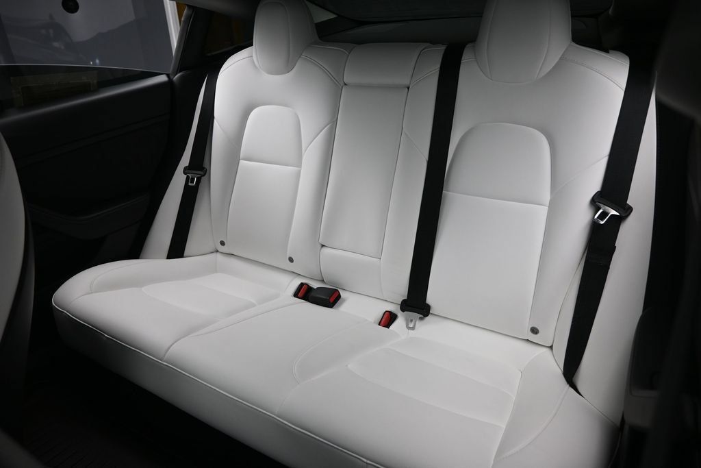 Used 2022 Tesla Model 3 Performance AWD/4WD image 19