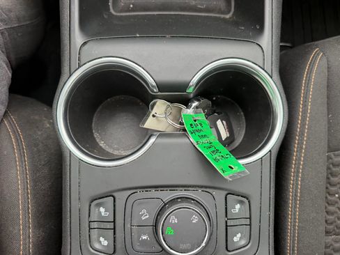 Used 2021 GMC Terrain SLE w/ Driver Convenience Package AWD/4WD image 26