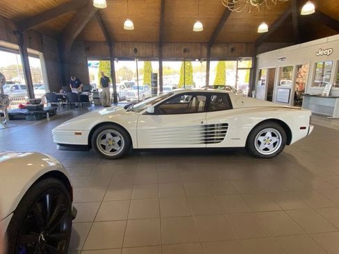 Used 1989 Ferrari Testarossa image 2