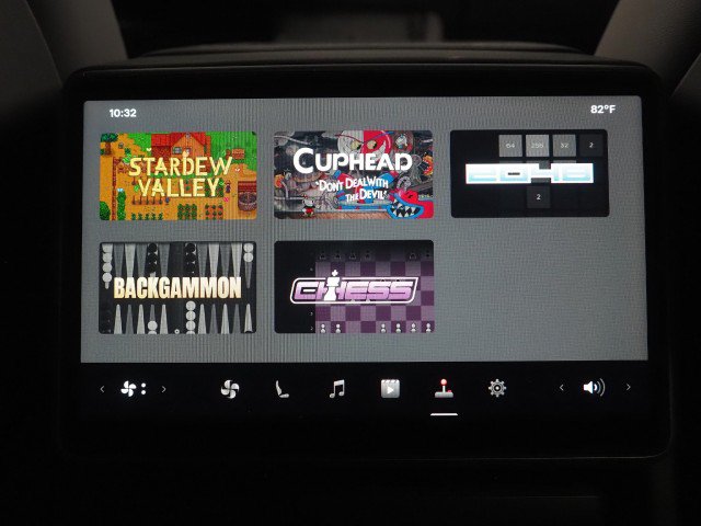 Used 2025 Tesla Model 3 Long Range RWD image 28