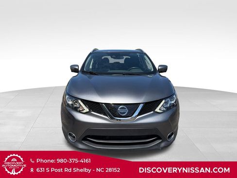 Certified 2019 Nissan Rogue Sport SV w/ Technology Package FWD image 2