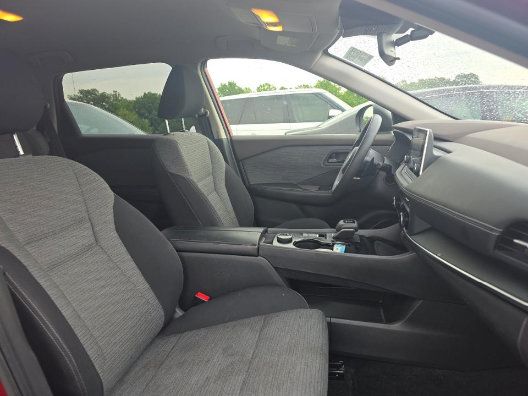 Used 2021 Nissan Rogue S AWD/4WD image 4