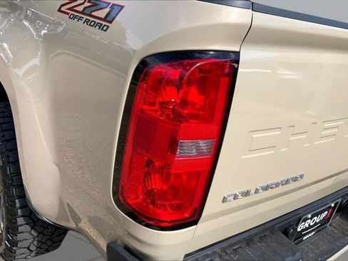 Used 2022 Chevrolet Colorado Z71 AWD/4WD image 29
