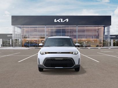 New 2025 Kia Soul LX