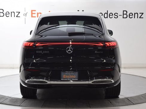 Used 2023 Mercedes-Benz EQS 580 4MATIC SUV image 4