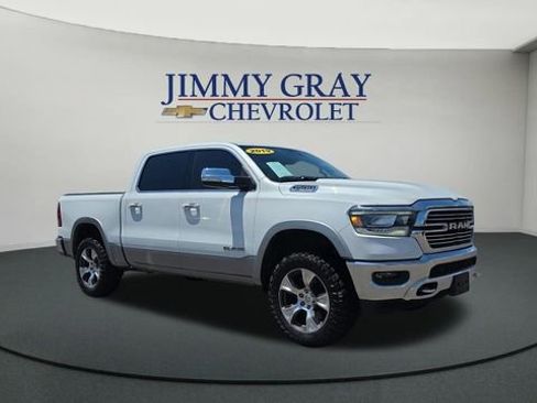 Used 2019 RAM 1500 Laramie AWD/4WD image 7