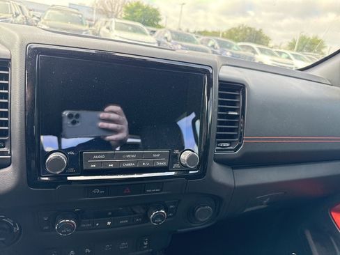 Certified 2023 Nissan Frontier PRO-4X w/ Pro-4X Premium Package image 9