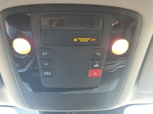 Used 2024 Kia Carnival SX image 29