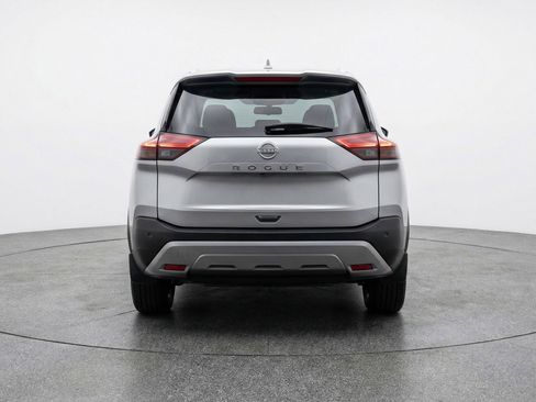 Used 2025 Nissan Rogue SV FWD image 7
