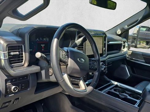 Used 2024 Ford F250 Platinum AWD/4WD image 11