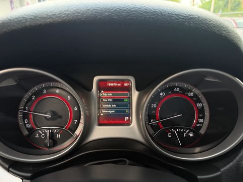 Used 2019 Dodge Journey SE w/ Connectivity Group FWD image 45