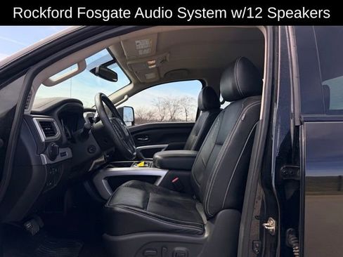 Used 2017 Nissan Titan PRO-4X w/ Pro-4x Convenience Package image 8