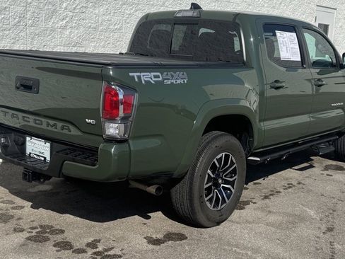 Used 2021 Toyota Tacoma TRD Sport image 4