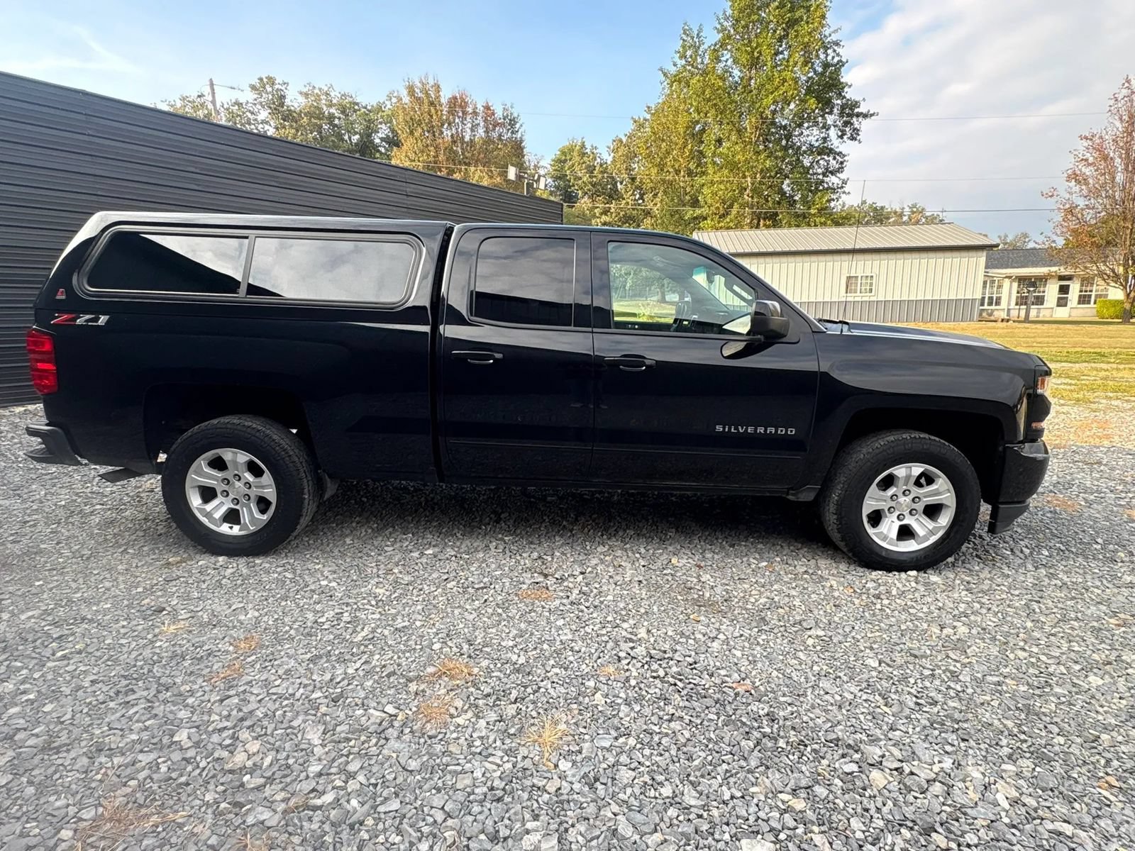 Used 2019 Chevrolet Silverado 1500 LT w/ All Star Edition AWD/4WD image 4