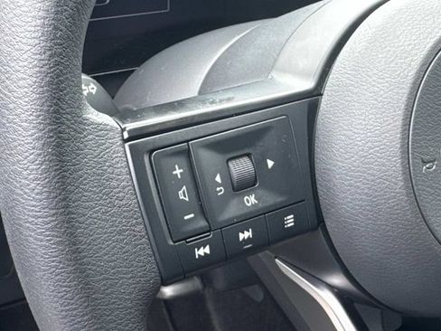 Certified 2025 Nissan Kicks SV FWD image 30