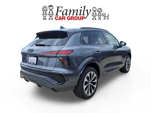 New 2026 Audi Q3 quattro 2.0T AWD/4WD image 4