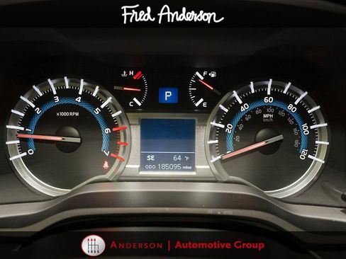Used 2015 Toyota 4Runner SR5 AWD/4WD image 19