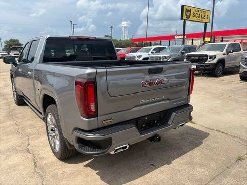 New 2026 GMC Sierra 1500 Denali w/ Denali Reserve Package AWD/4WD image 4