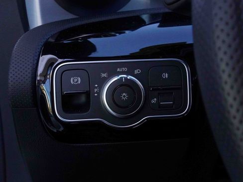 Used 2025 Mercedes-Benz CLA 250 CLA 250 image 17