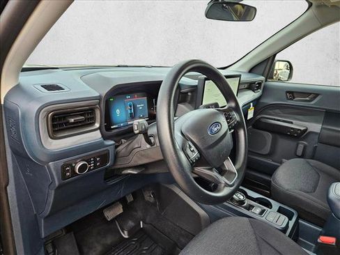 Certified 2025 Ford Maverick XL image 10
