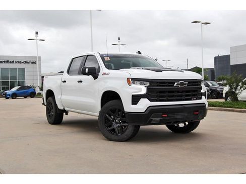 Used 2025 Chevrolet Silverado 1500 LT Trail Boss w/ LT Trail Boss Premium Package image 1