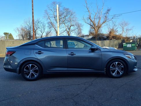 Used 2020 Nissan Sentra S image 2